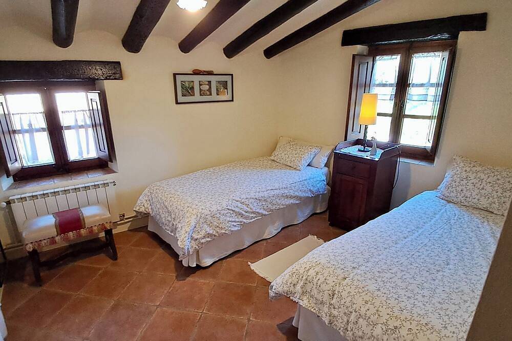 Casa Seperan - 3 bedroom villa among vineyards with private pool in Alt Penedès, Barcelona Binnenland