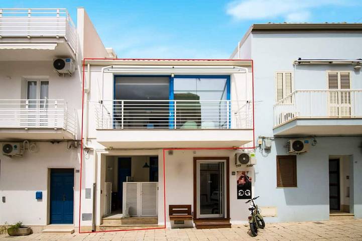 Ganze Wohnung, Blue House Dream -Cozy apartment 3 minutes from the sea in Marina di Ragusa, Ragusa