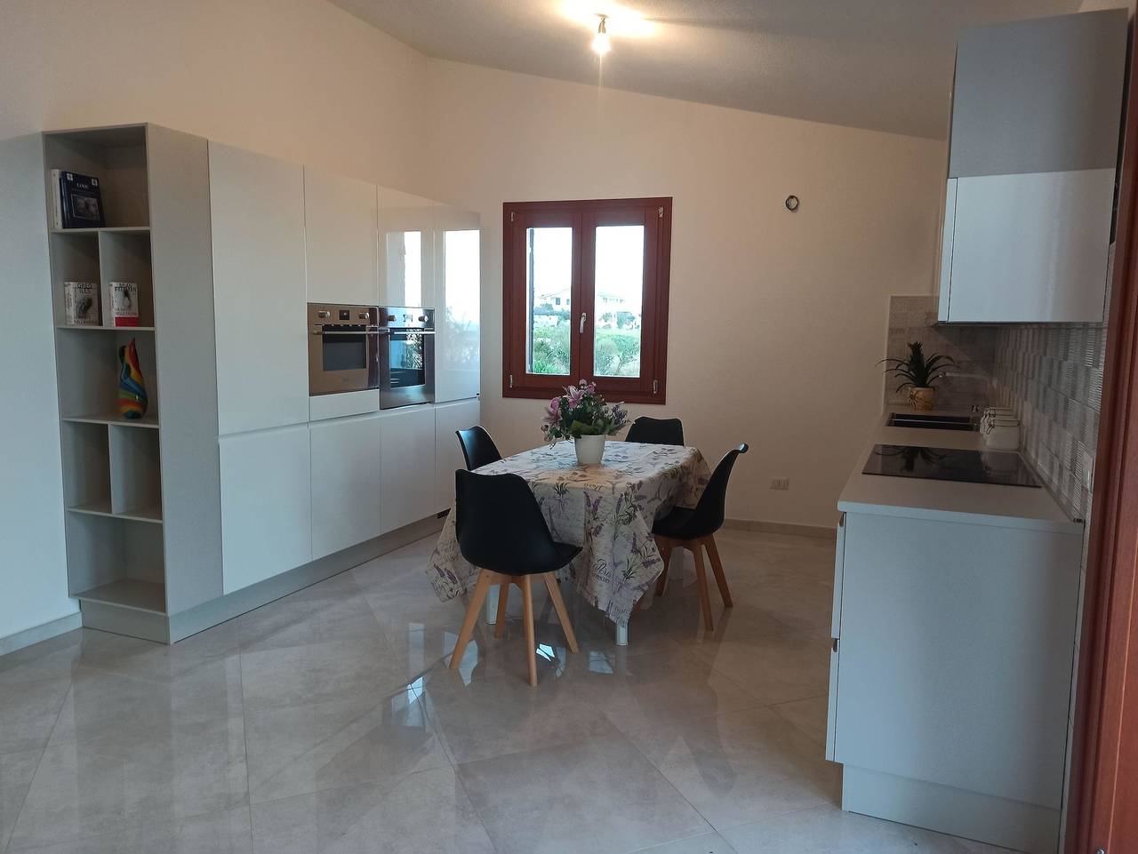 Appartement de vacances entier, Appartement de vacances pour 6 personnes avec jardin in La Caletta, Siniscola