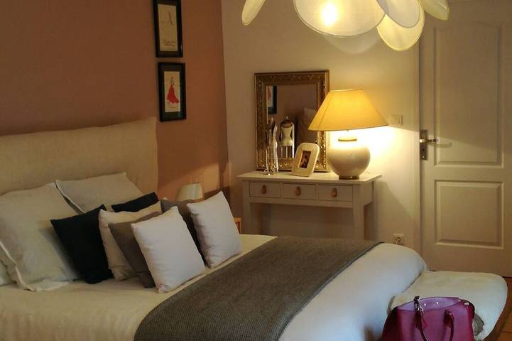 Villa pour 6 personnes, avec terrasse et jardin, animaux acceptés à Orange - 2