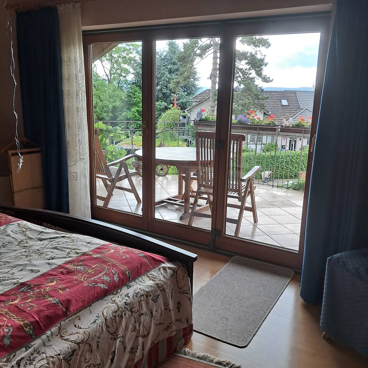 Ganze Ferienwohnung, Ferien-Studio Säntisblick und Reblaube - 2,5-Zimmer Fewo "Säntisblick", Dg, 80 m² in Radolfzell, Radolfzell am Bodensee