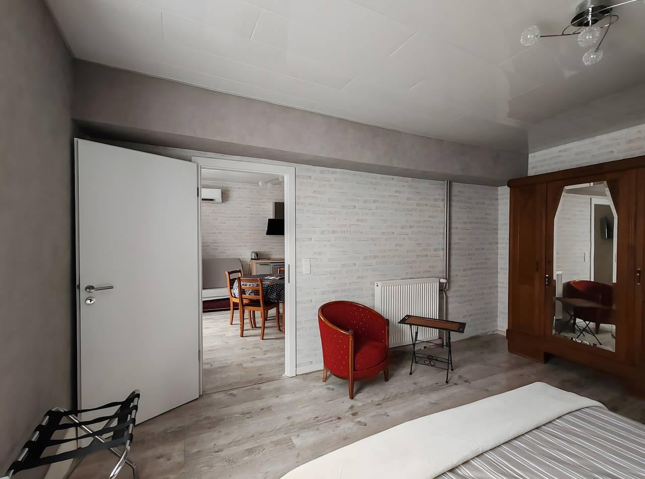 Appartement entier, Appartement Meublé T2 - Domaine Du Hêtre, avec jardin partagé, Wi-Fi et climatisation in La Vôge-les-Bains, Région d'Épinal