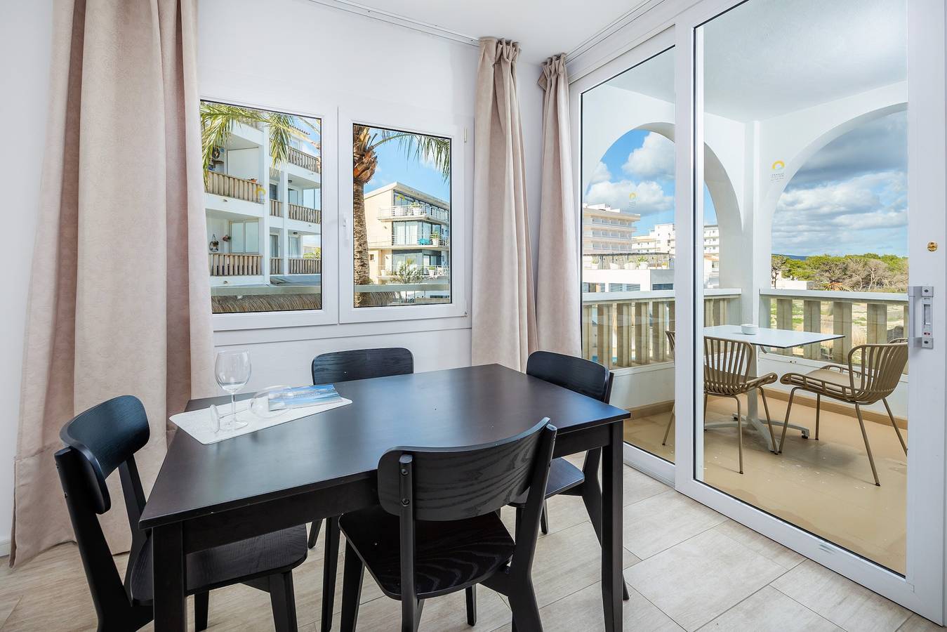 Ferienwohnung 'Pool View Room 101' mit Gemeinschaftspool, Wi-Fi und Klimaanlage in Portocolom, Felanitx