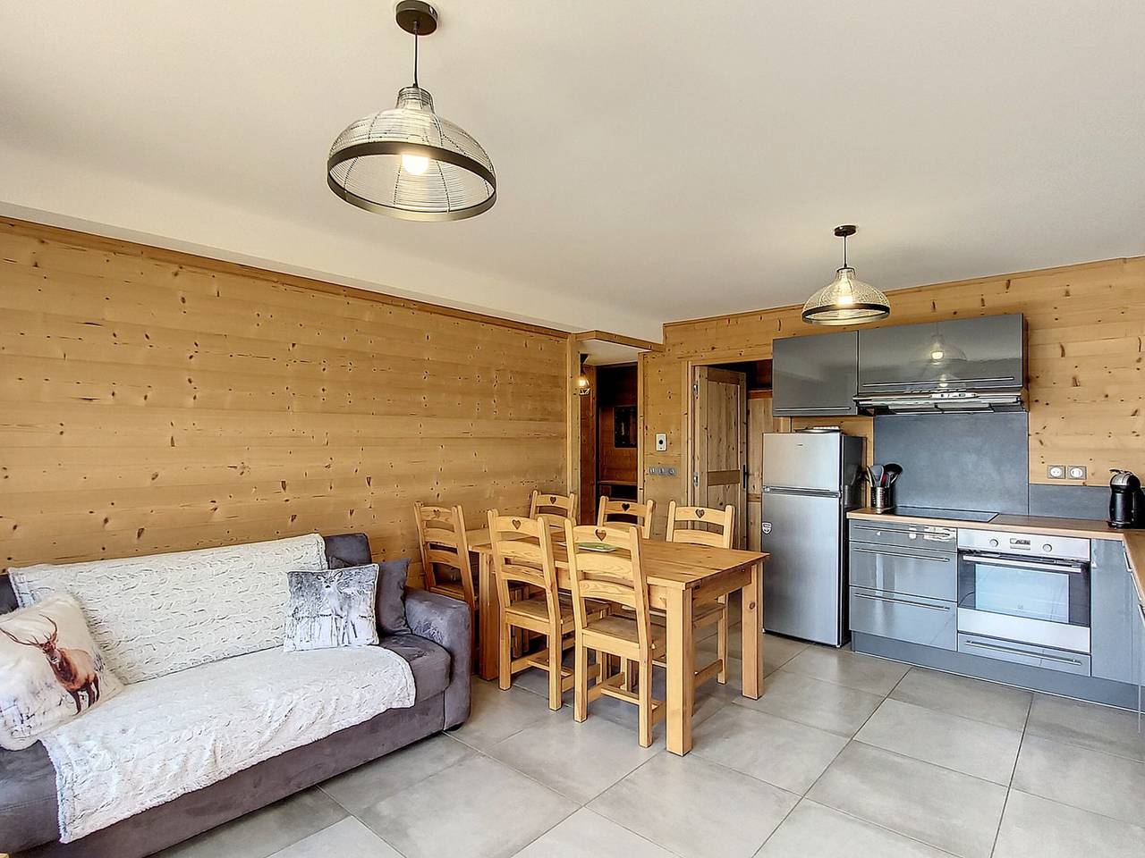 Ganze Wohnung, Luxuswohnung 3* für 6 P., Südterrasse, überdachter Parkplatz in La Toussuire, Fontcouverte-la-Toussuire