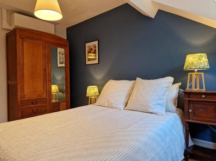 Chambre d’hôte pour 4 personnes, avec vue ainsi que piscine et jardin à Thiers - 3