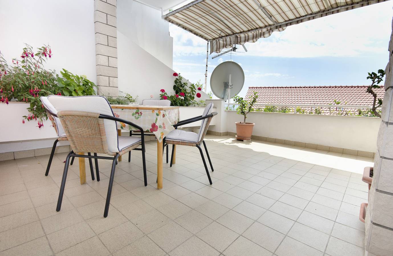 Apartamento entero, Studio flat with terrace and sea view Podgora, Makarska As-2714-a in Podgora, Rivera de Makarska