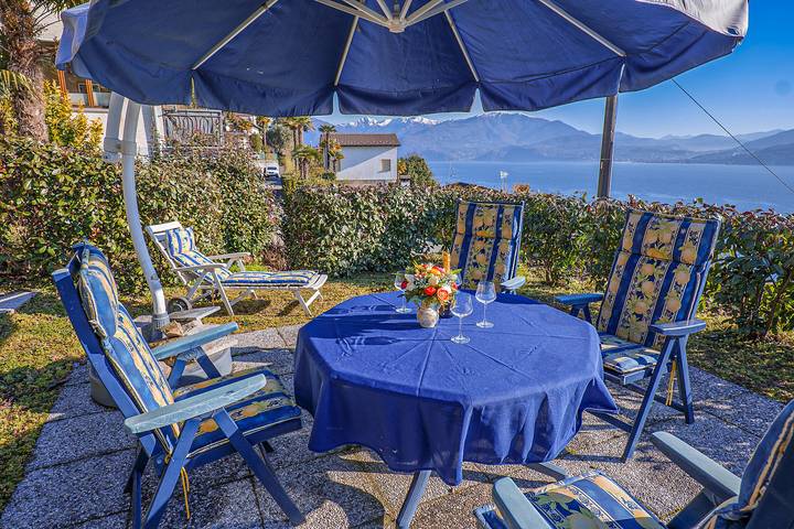 Ferienwohnung für 4 Personen, mit Balkon und Terrasse sowie Garten und Seeblick