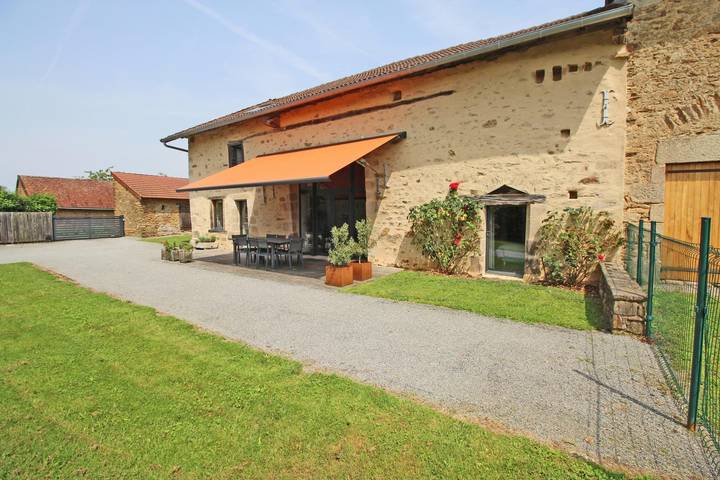 Gîte pour 8 personnes, avec Terrasse et Jardin