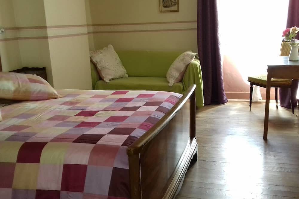 Maison  « Ancienne Ferme Typique »  jardin privé in Landos, Haute-Loire