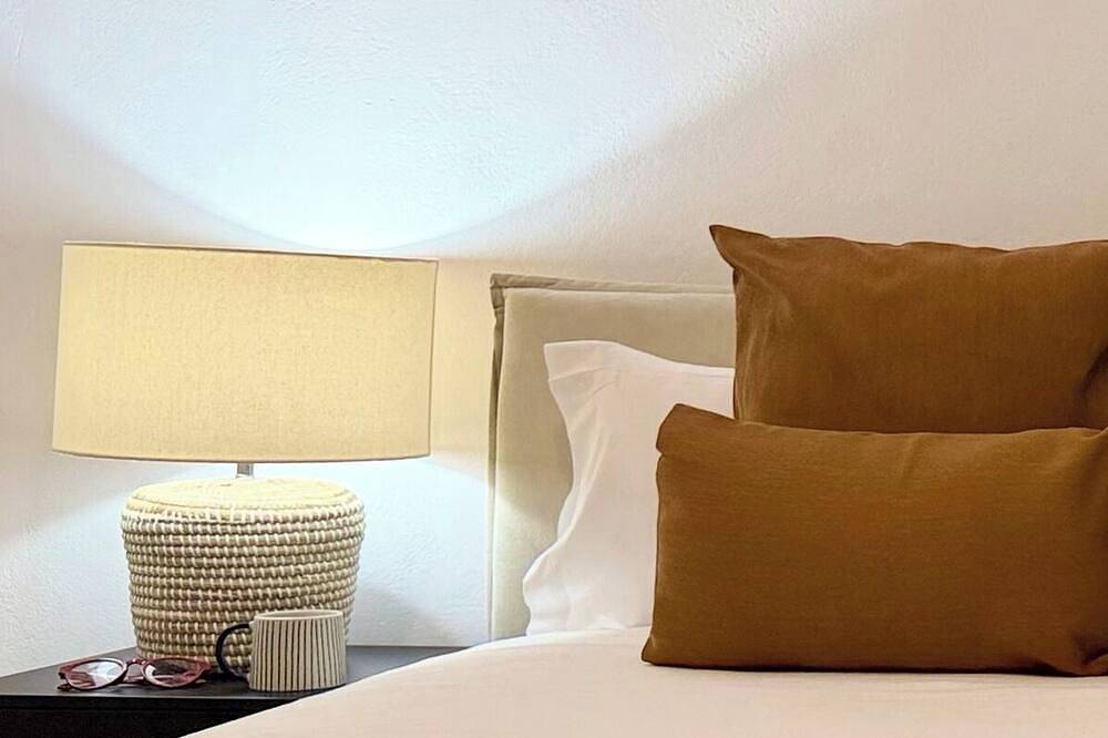 Entire apartment, Canaryislandshost l Orilla I in Famara Beach, Teguise