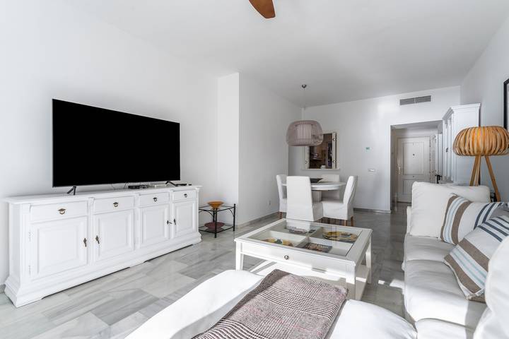Entire apartment, Apartment "228 Arruzafa Playa la Cala de Mijas" with Sea View and Wi-Fi in Playa de La Cala - El Torreón (Mijas), Mijas