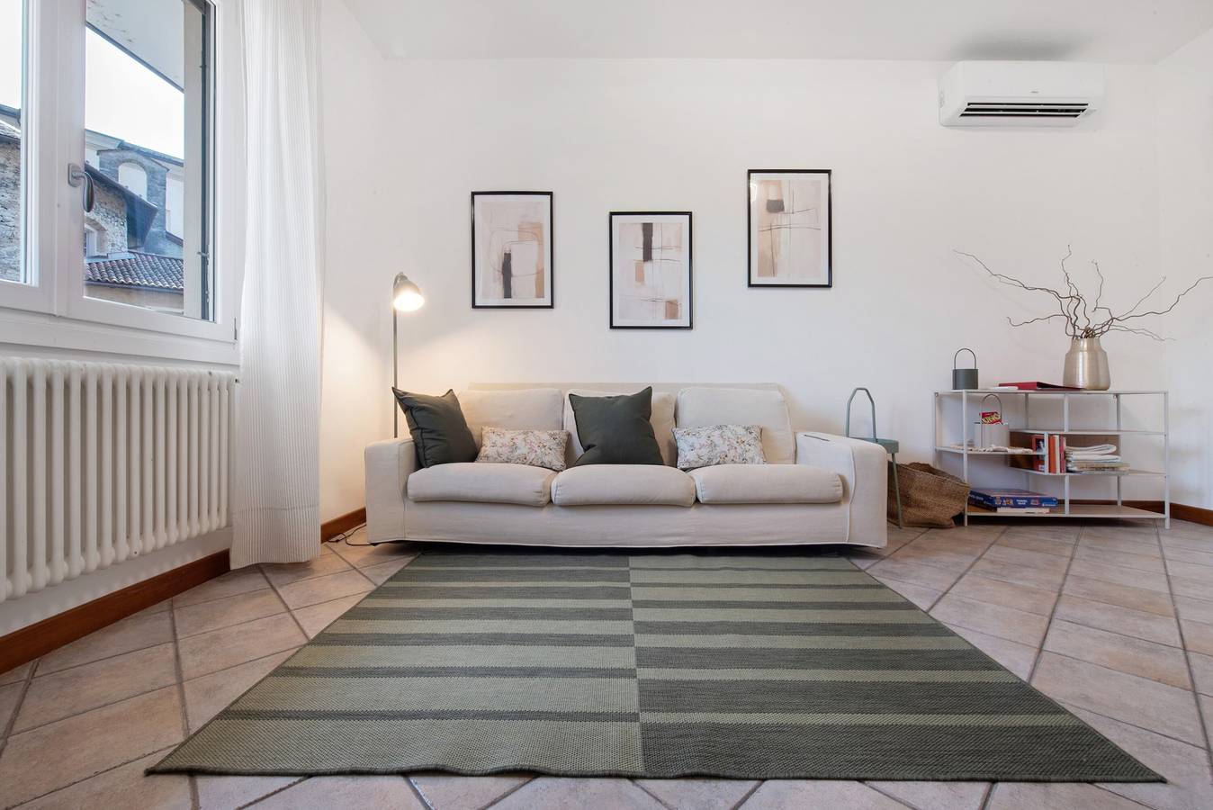 Appartamento intero, Appartamento "Maddy's House" con Ac e parcheggio privato in Mandello del Lario, Lago di Como