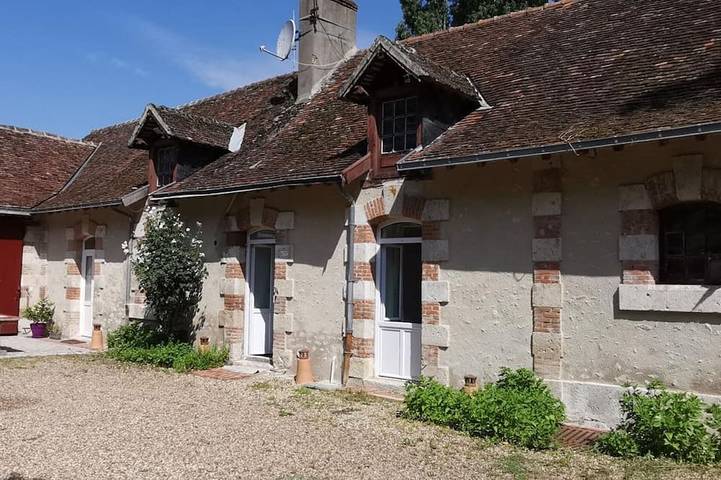 Gîte pour 4 personnes, avec Terrasse et Jardin à Huisseau-sur-Cosson