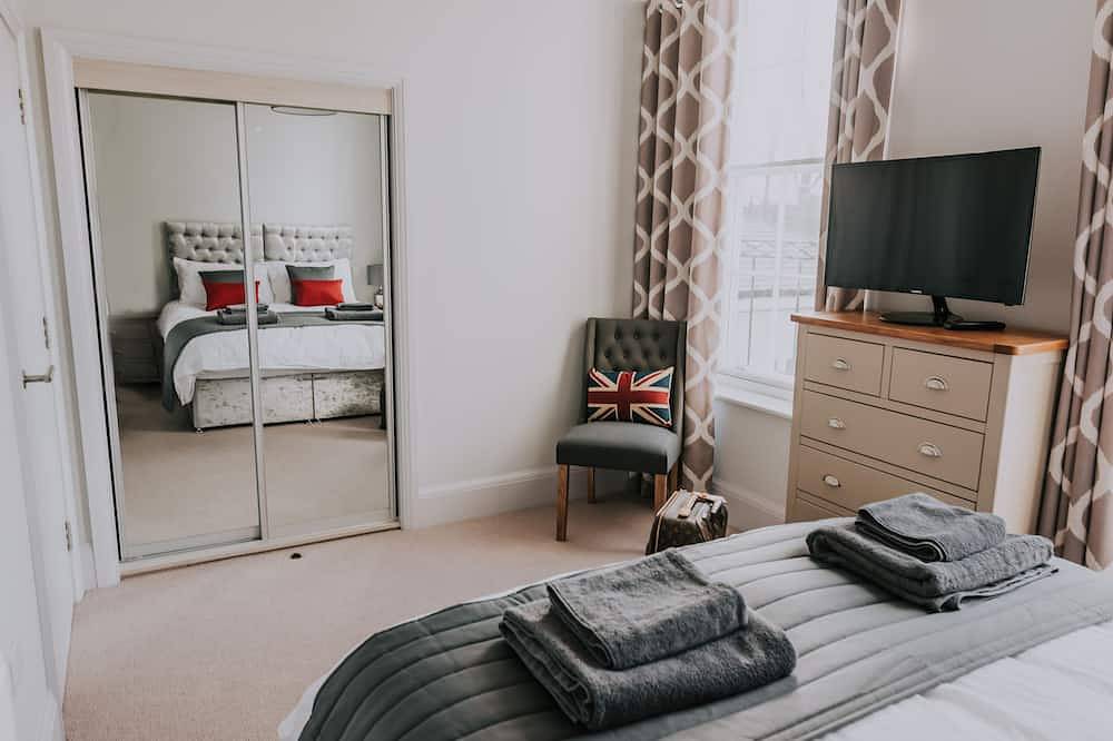 Entire apartment, Fab 2B Town Centre apt w/pkg Cavendish Hse Windsor in Windsor, Berkshire