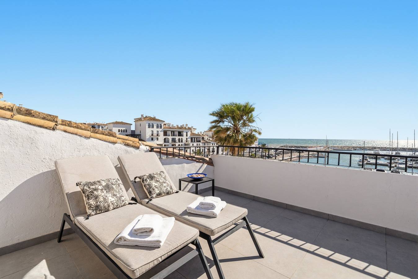Entire apartment, 2. Penthouse Duquesa Marina Manilva Andalucia Spai in Puerto de la Duquesa, Manilva