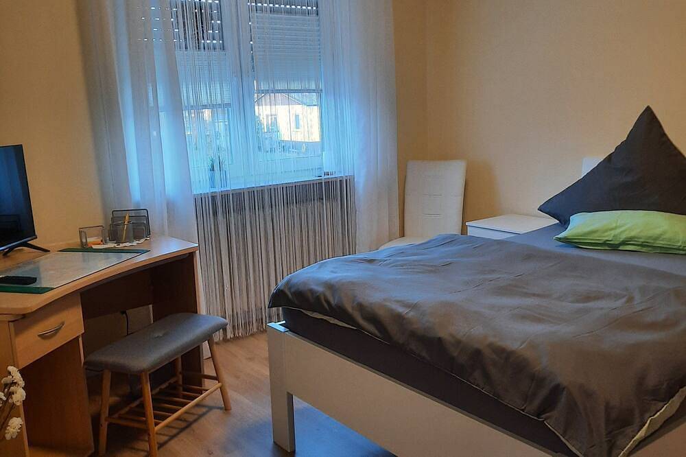 Ganze Wohnung, Ruheoase komfortable , mit 4 Sterne ausgezeichnete,  Ferienwohnung in Sankt Wendel, Saar-Nahe-Bergland