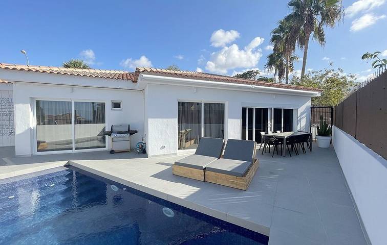 Villa per 6 persone, con piscina e terrazza a Callao Salvaje