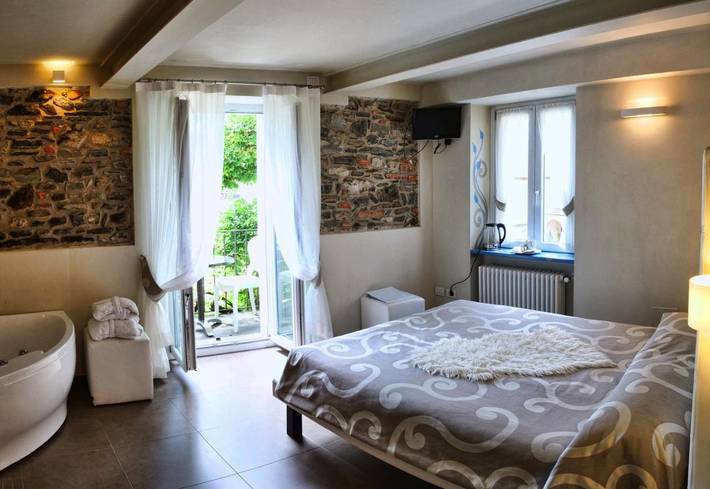 Location de vacances pour 2 personnes, avec terrasse à Orta San Giulio - 2