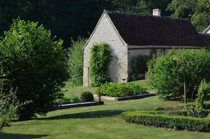 Charmantes Ferienwohnung im Naturpark, privater Garten, Pool, historischer Charme! in Bélâbre, Le Blanc und Umgebung