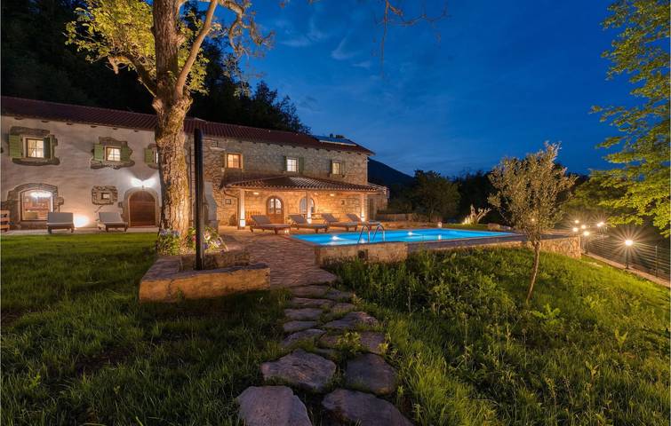 Location de vacances pour 10 personnes, avec jardin dans Grad Opatija - 2