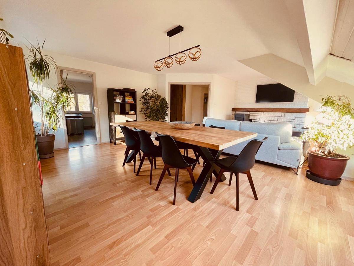 Appartement entier, Four-Bedroom Apartment in Han-sur-Lesse, Rochefort (Wallonie)