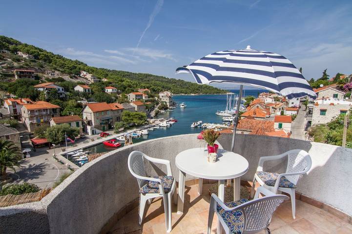 Ganze Wohnung, Apartment Marko in Stomorska, Solta