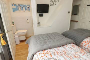 Cottage for 4 People in Shanklin, Isle of Wight, Photo 2