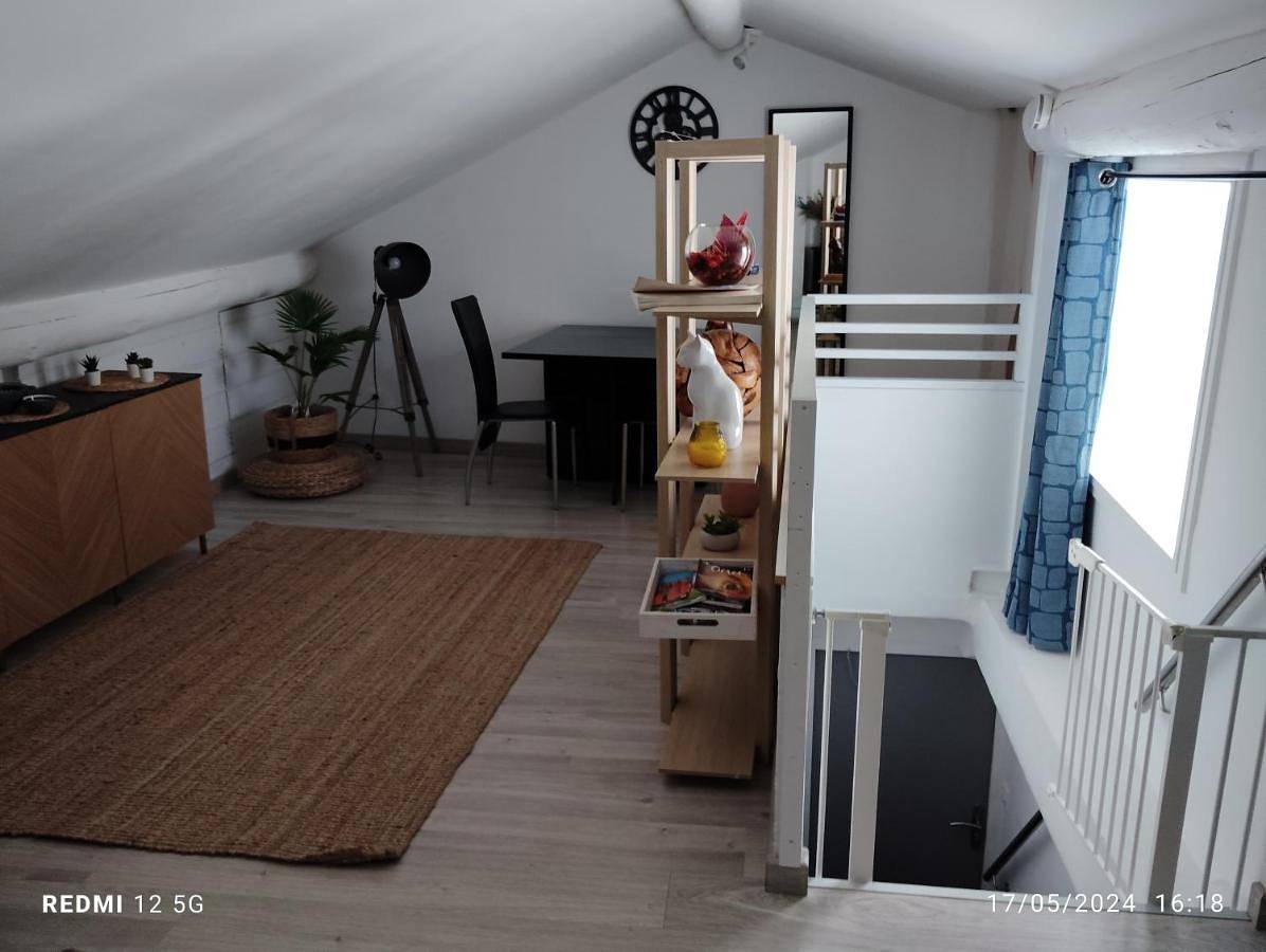 Appartement entier, One-Bedroom Apartment in Apt, Parc naturel régional du Luberon