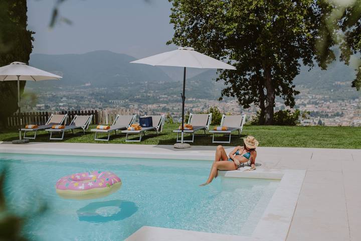 Villa für 13 Personen, mit Garten und Balkon sowie Seeblick, kinderfreundlich in Salò - 2