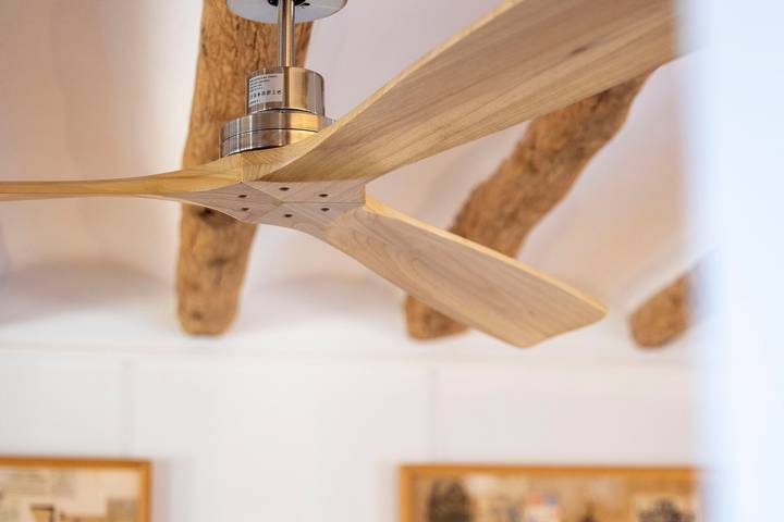 Hel lägenhet, Les Voltes II – Bright 3-Bedroom Apartment with Private Rooftop & Vineyard Views in Barberà de la Conca, Tarragona Provins
