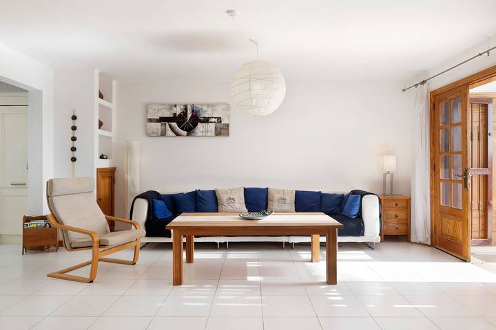 Ganze Wohnung, Ferienwohnung 'Puerto Chico U' mit Gemeinschaftspool, privater Terrasse und WLAN in Playa Blanca, Yaiza