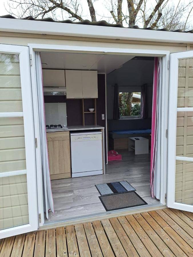 Mobilhome 2 chambres climatisé camping 3 étoiles in Saint-Georges-de-Didonne, Côte de Beauté