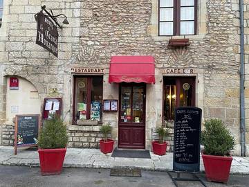 Hôtel pour 2 personnes, avec vue et jardin à Donzy