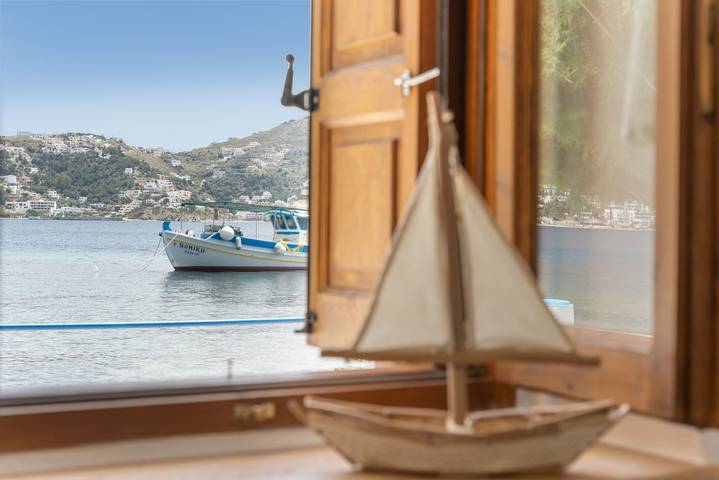 Vakantiehuis 'Peter's Paradise' met zeezicht, Wi-Fi en airconditioning in Kalymnos