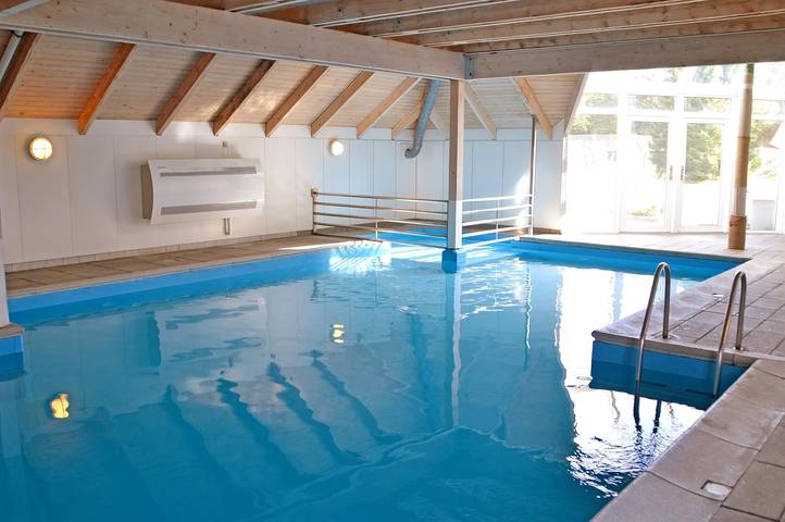 Home in Fjerritslev with indoor swimming pool in Fjerritslev, Jammerbugt