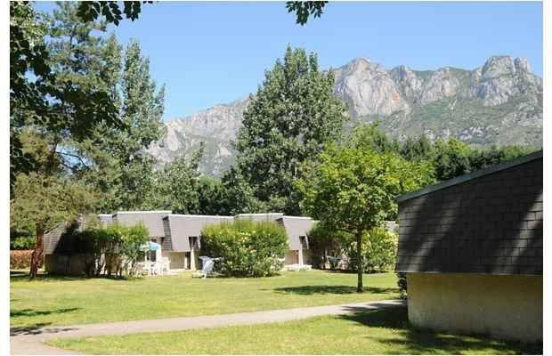 Location de vacances pour 13 personnes, avec vue et jardin à Les Cabannes - 2