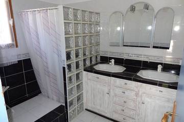 Villa pour 6 Personnes dans Palombaggia, Porto-Vecchio, Photo 3