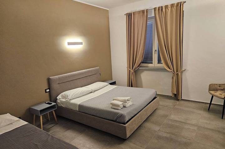 Appartement entier, House in the heart of Langhe surrounded by greenery with 5 beds wifi free in La Morra, Langhe
