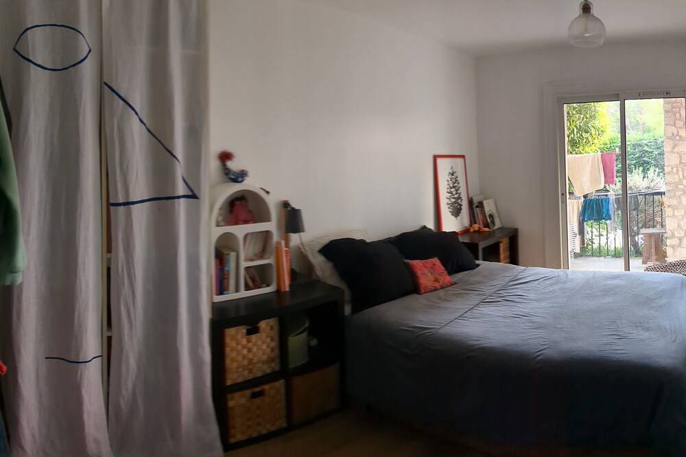 Entire apartment, Garden apartment 5 minutes from the sea in La Garde, Toulon region