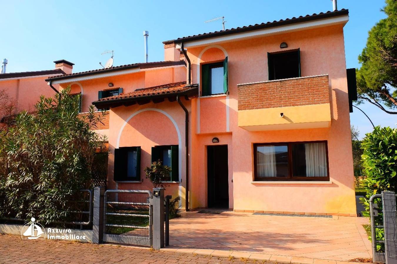 Villa 'Le Cascine 01' mit privater Terrasse, Garten und Klimaanlage in Lido di Jesolo, Jesolo-stadt