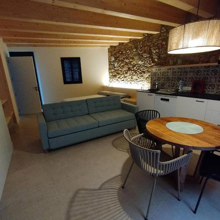 Gîte pour 5 personnes, avec terrasse dans Peratallada - 4