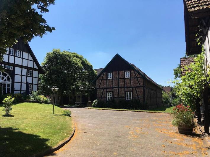 Ferienwohnung für 2 Personen, mit Terrasse und Garten sowie Ausblick in Blomberg - 3