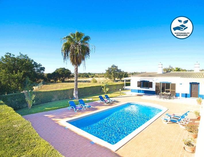 Villa para 8 pessoas, com jardim e terraço em Guia