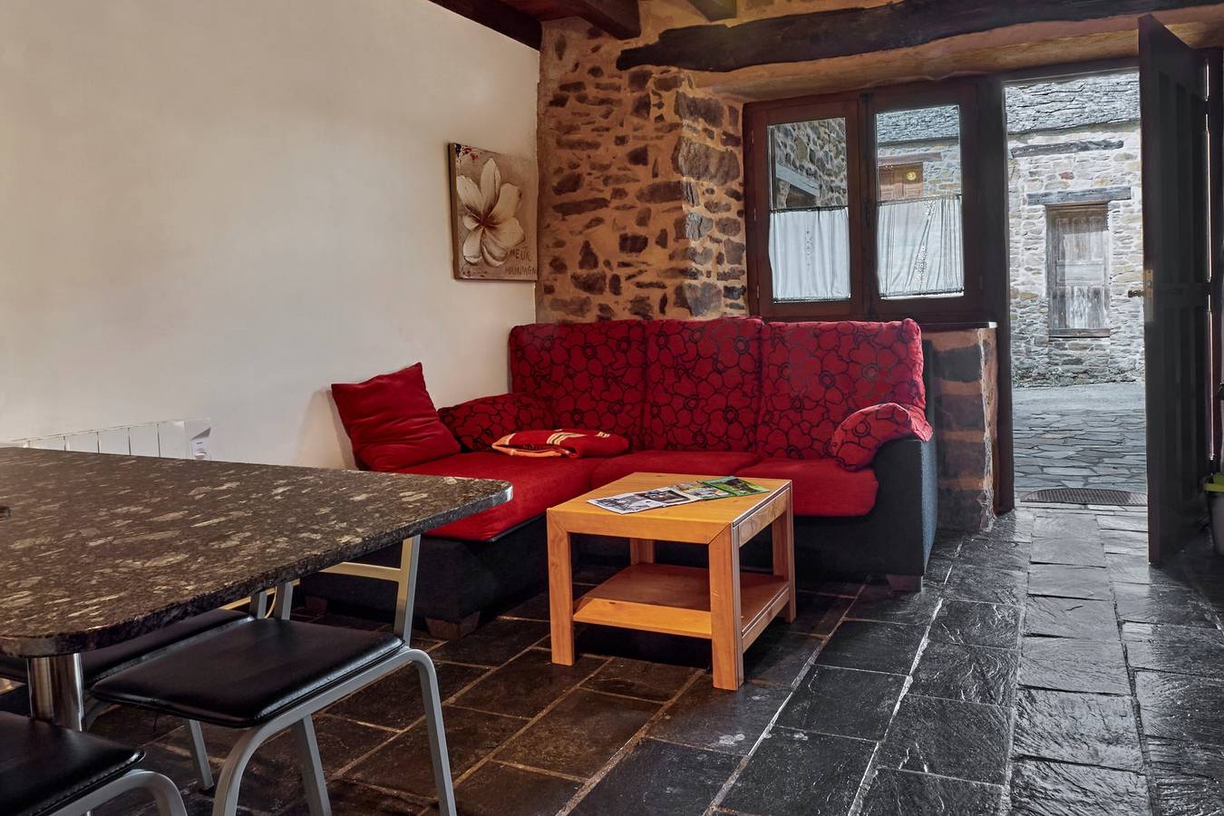 Casa de campo 'El Sardón 3' con vistas a la montaña, Wi-Fi y aire acondicionado in Bembibre, Cordillera Cantábrica