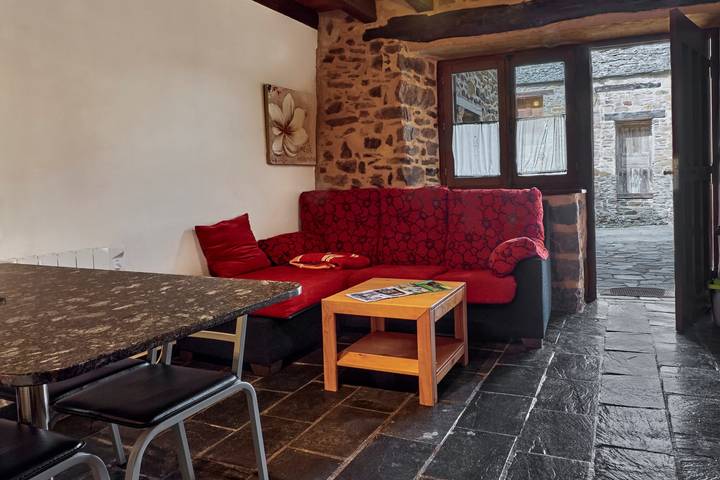 Chalet para 4 personas, con balcón y jardín, Familias con niños en Castilla y León - 2