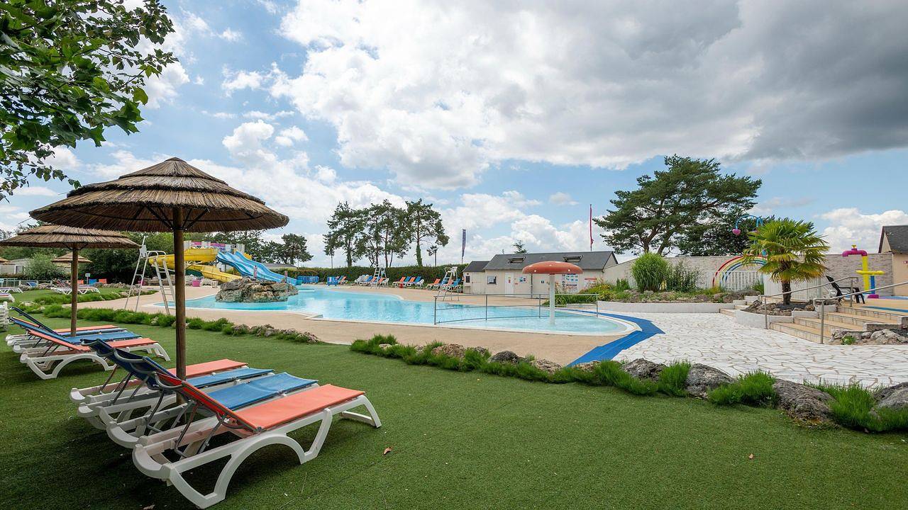 Camping Car pour 7 Personnes dans Veuzain-sur-Loire, Vallée de la Loire