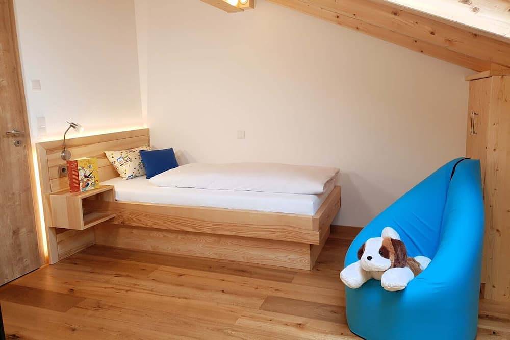 Ganze Wohnung, Ferienwohnung Seeblick, 82 qm Maisonette, 2 separate Schlafzimmer in Söchtenau, Landkreis Rosenheim