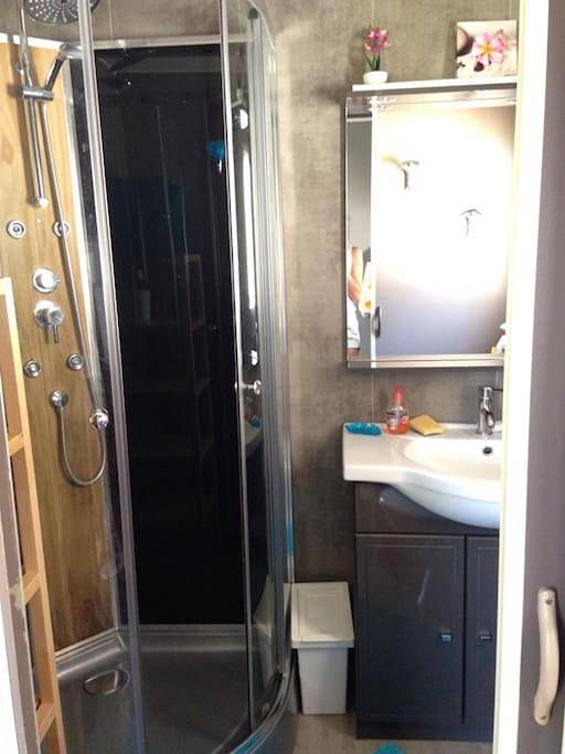 Location de vacances pour 4 personnes, avec jardin et terrasse dans Plage de Sainte Croix - 4