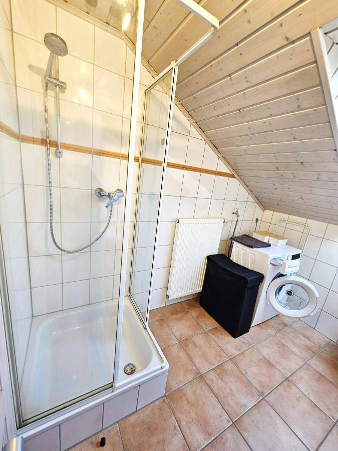 Ferienwohnung für 2 Personen, mit Balkon und Ausblick in Rhodt unter Rietburg - 4