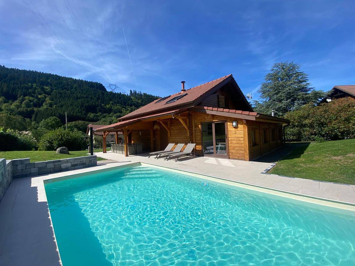 Gîte Chalet avec bain nordique et piscine 11 pers Hautes Vosges in Plainfaing, Parc naturel régional des Ballons des Vosges